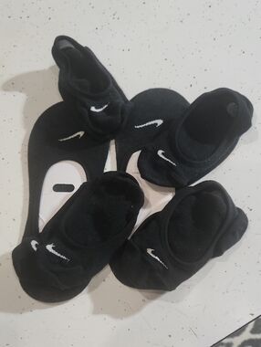 Nike Womens Black Low-Cut No-Show Socks with White Swoosh